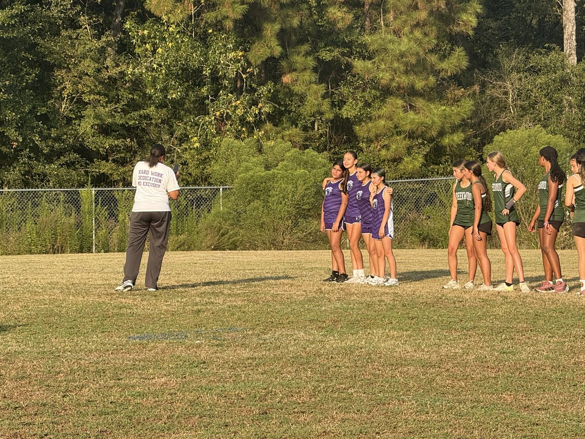humblegirlsxc's tweet image. Got to catch our middle school XC runners in action today! Love seeing the next generation out there working hard and having fun. Great job, athletes and coaches! 💪🔥 #XC #RunWithHeart #RunTheDistance
@HMS_ladycats @HumbleISD_SMS @HumbleISD_Ath @Coach_RobMurphy