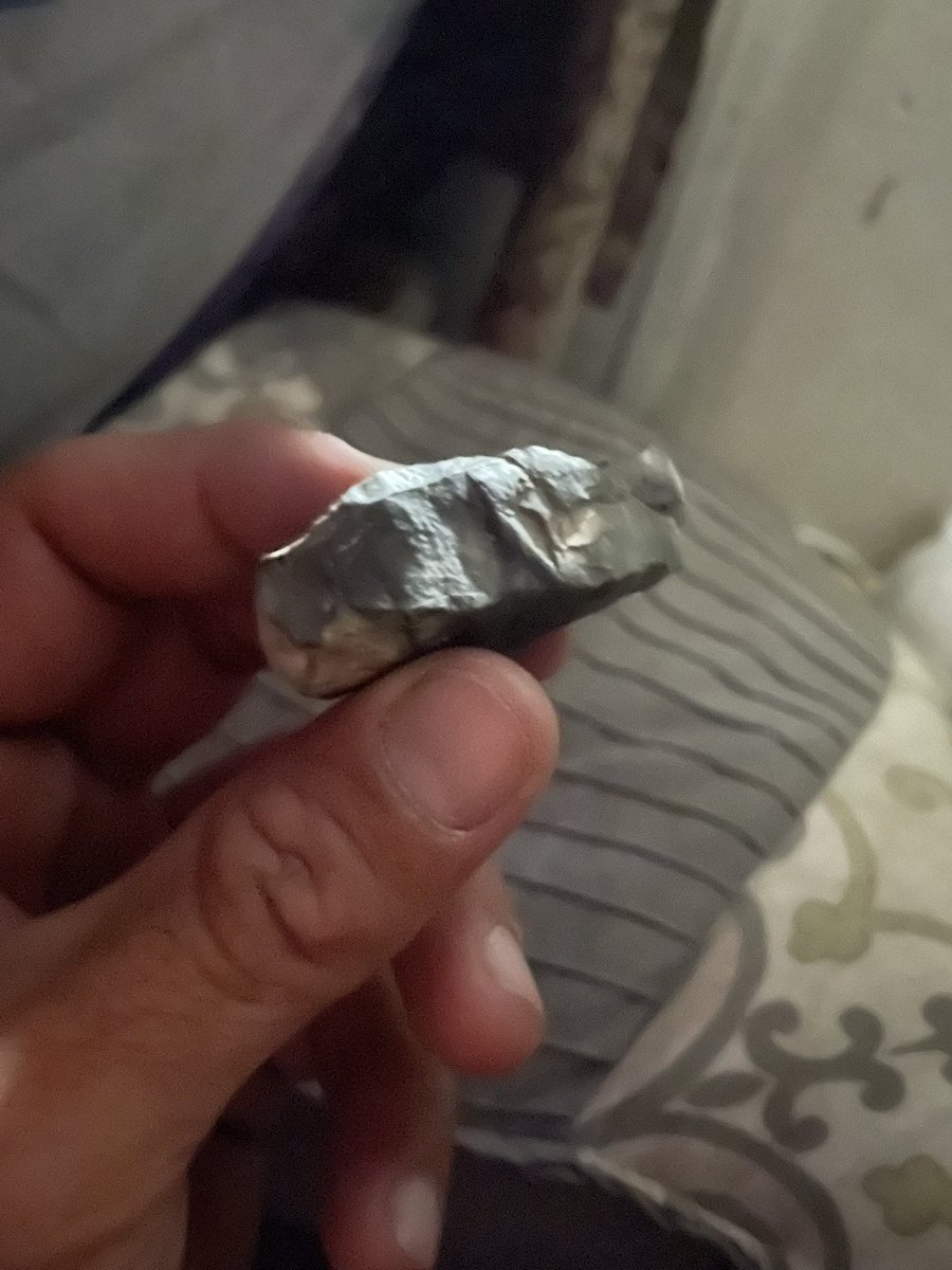 AdamOneTruth's tweet image. Just gotta clean up my camera. Making a thread of old art/artifacts of the culture that was here from the ice age up to around 600 years ago.

First of the mammoth fight stone.