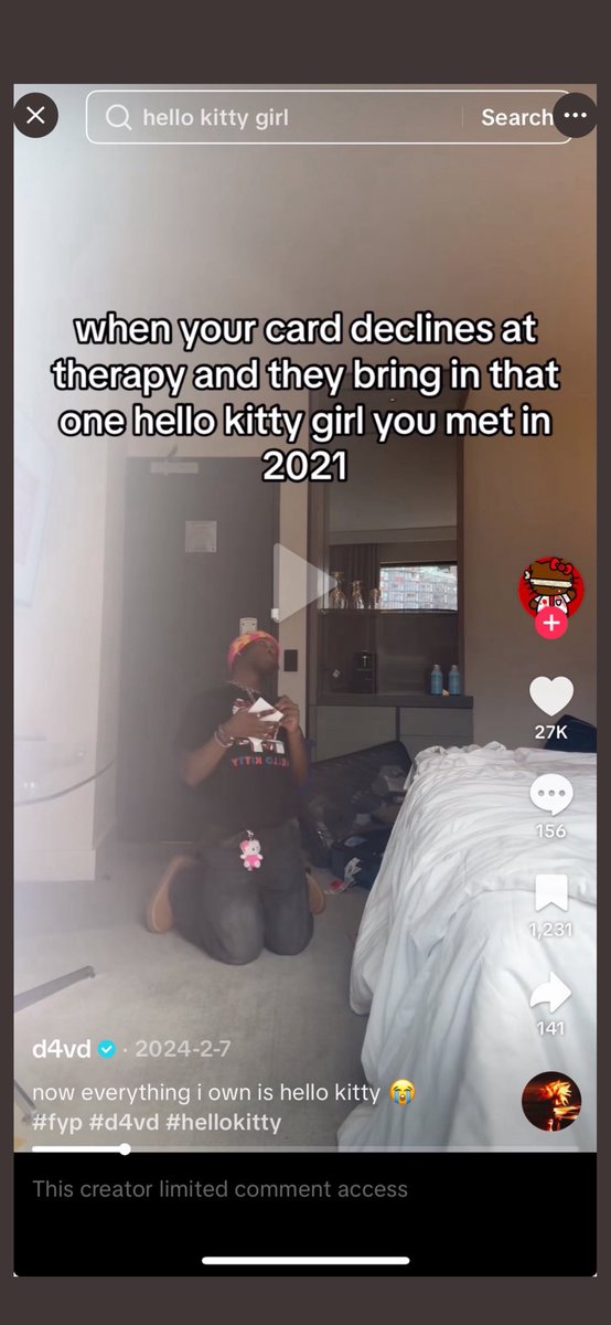 formanzanita's tweet image. same keychain, same hello kitty sandals