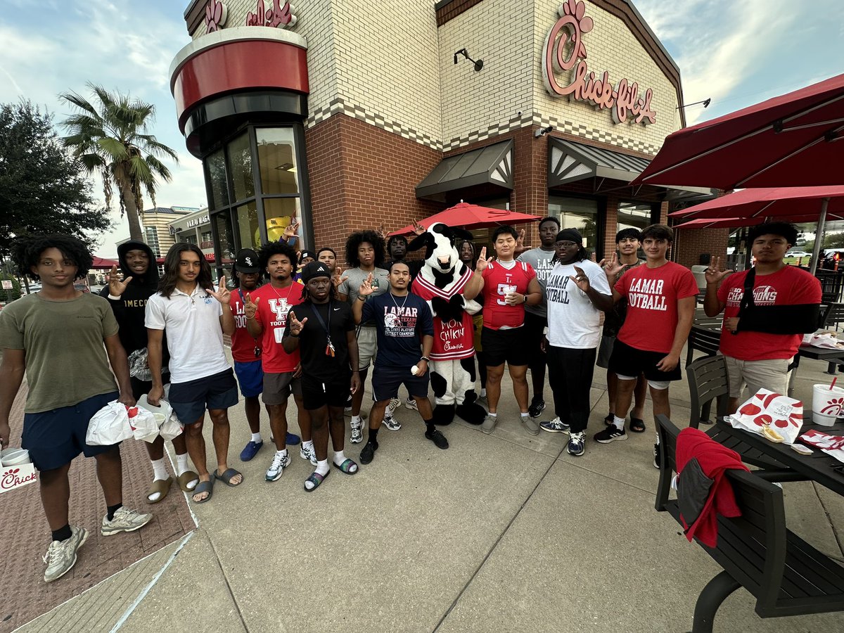 Thank you <a href="/ChickfilA/">Chick-fil-A, Inc.</a> for a great spirit night!