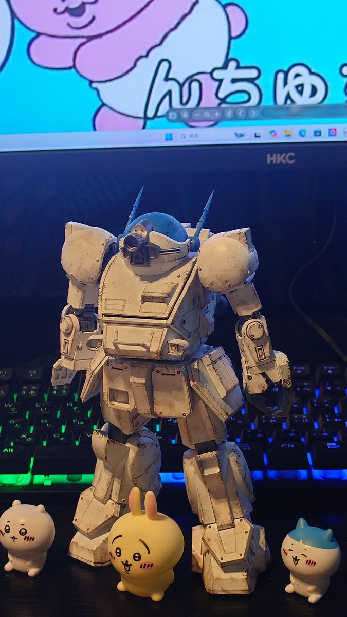 #ちいかわ　#ボトムズ　みなさまおはようございます(*‘ω‘ *)ハチワレドッグ、汚し塗装中ですーけっこう汚したつもりですが、写真で見ると映えないですね(´・ω・｀)もうすこしがんばりますー