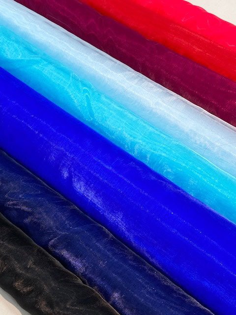 ⭐ ナイロンスパークオーガンジー ⭐️
ナイロン100％のオーガンジです。
豊富なカラーバリエーションで、透け感と程よい張り感と光沢感、ドレスだけでなくインテリアなどにもおすすめです。

価格66円(税込)/10cmにつき
coralshop.jp/shopdetail/001…

#コーラル #生地 #オーガンジー