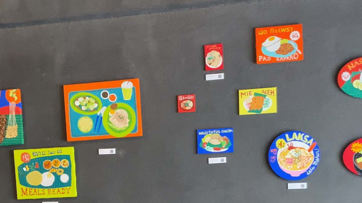 始まりました！色味も可愛い、絵も可愛い♡
今日18日から21日までお待ちしてます！明日19日はオープニングパーティー20日はアーティストトークです！