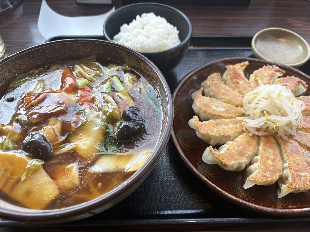 浜松餃子食べてた！！

腹パンすぎてしぬ

もう少ししたら配信すると思う！