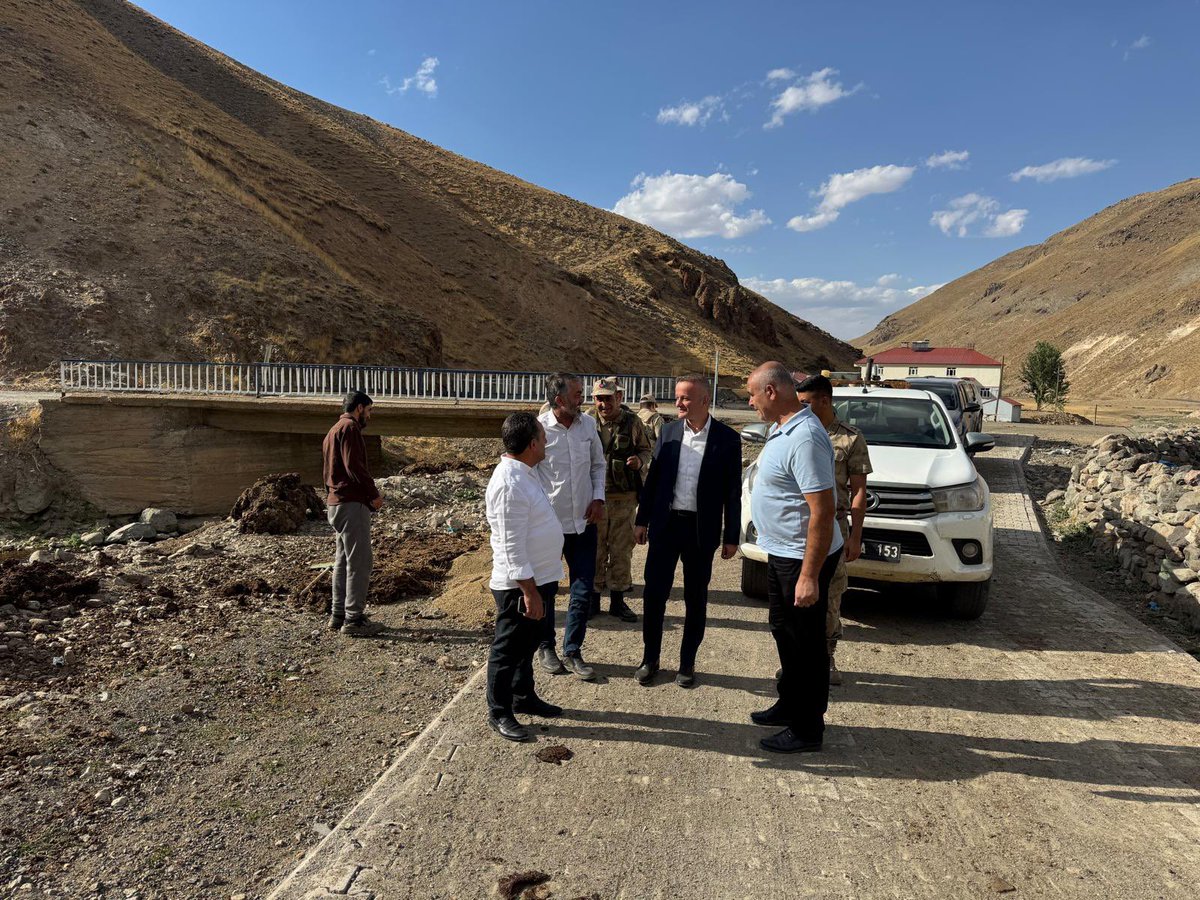 Kaymakamımız Sn. Erkan MİNUZ;

📍Özdirek/Oluklu
📍Ekincik
📍Seyithanbey
📍Kaçmaz
📍Erdoğan
📍Çağlayan
📍Akyurt
📍Soğanlıtepe ve 
📍Danakıran

köylerini ziyaret ederek köy muhtarlarımızdan bilgi alıp vatandaşlarımızın sorun ve taleplerini dinledi.