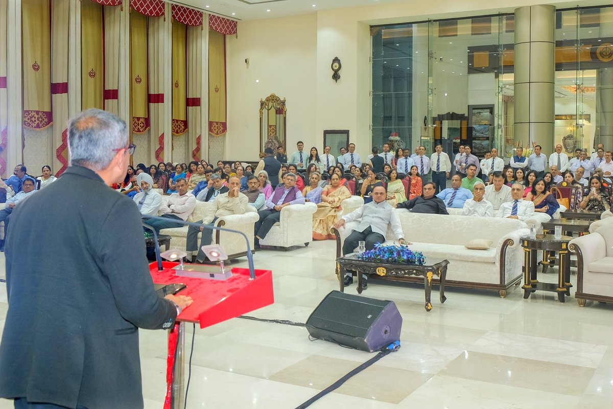 The Indian Defence Service of Engineers (IDSE) celebrated its 76th Raising Day at Delhi Cantt. Defence Secretary Shri Rajesh Kumar Singh lauded #IDSE officers for building world-class defence infrastructure &amp; urged adoption of new tech to meet evolving security challenges. 

Read