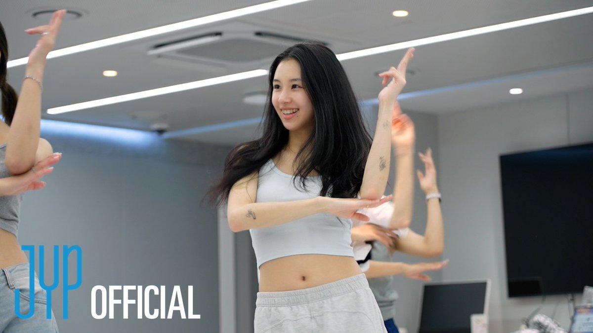 CHAEYOUNG "SHOOT (Firecracker)" Dance Practice Behind

❤YouTube: youtu.be/dT_hYx4GlV0
💚NAVER TV: tv.naver.com/v/84547683

🏰Listen [LIL FANTASY vol.1]🏰
CHAEYOUNG.lnk.to/LILFANTASYvol.1

#TWICE #트와이스 #CHAEYOUNG #채영
#LIL_FANTASY_vol1 #SHOOT #Firecracker