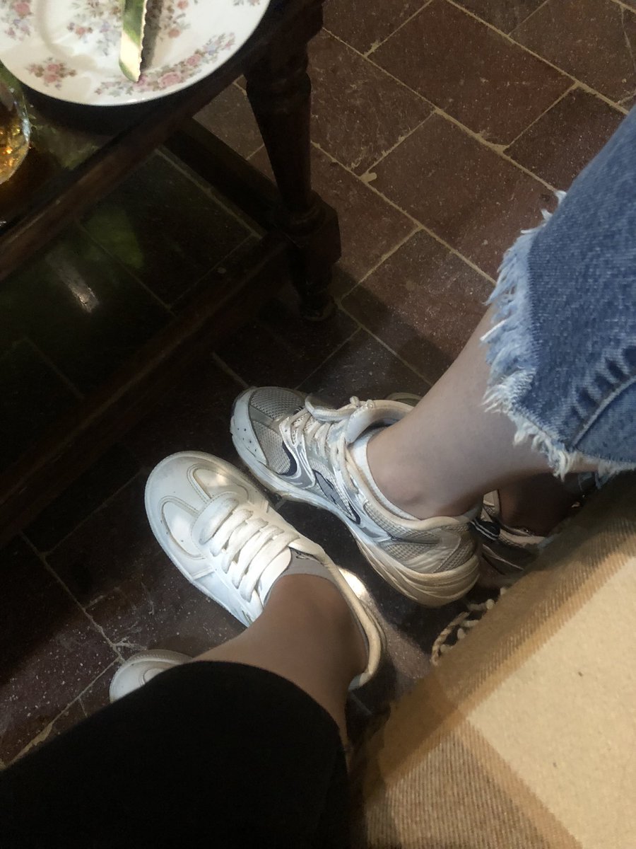 Negariiam's tweet image. آبیارمون نشه؟!🤣💅🏻