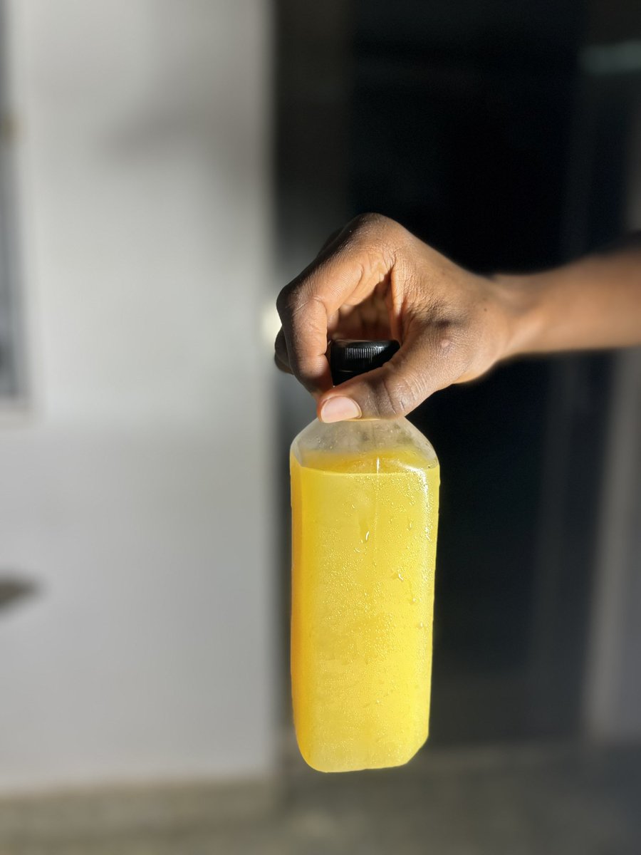 nutz_n_chops's tweet image. Good Morning Fam😄

1,2 or 5 bottles of juice will make you feel refreshed, energized, and ready to go❤️

Want to have a taste of fresh fruit in variants in a bottle?

All you have to do is send us a dm or call/whatsapp-08039108947 to order
📍Abule Egba,Lagos