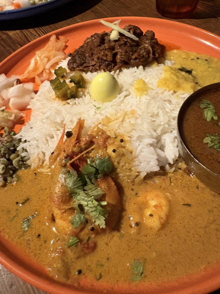 ハルダモンカレー
A＋B＋C
ライス少なめ