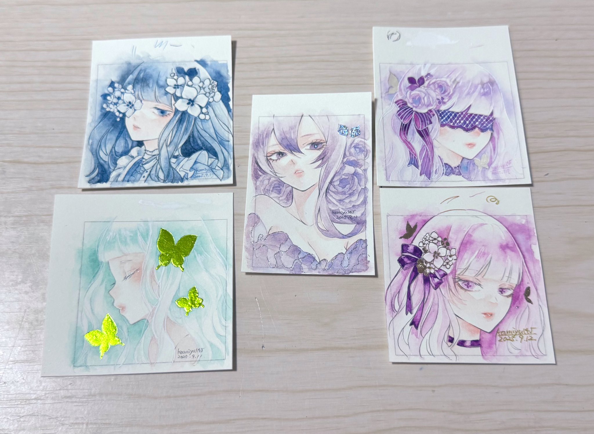 三日月のゆりかご (size9.5x11 画用紙5.5x7.6)小さな水彩原画 静かなあいさつ／水彩画 420×540mm 牡丹にそっと羽をふれる青い