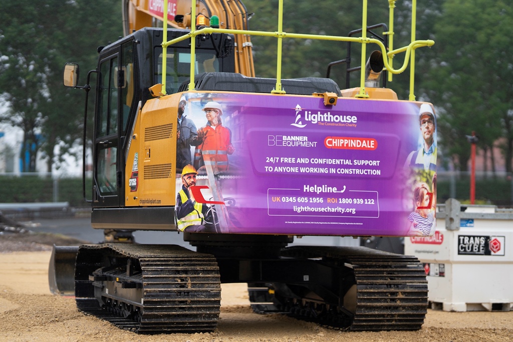 TCIndex's tweet image. Lighthouse excavator wrap theconstructionindex.co.uk/news/view/ligh… #BannerEquipment #ChippindaleHireSales #LighthouseClub