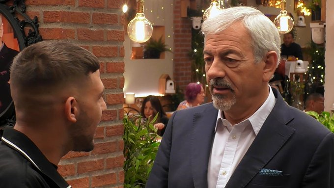 Dos30TV's tweet photo. #FirstDates17S repite como lo + visto de @cuatro con un 7% de cuota, 806.000 de audiencia media y 2.257.000 espectadores únicos

🏹 +35.7% de plusvalías

💘 3ª opción en su franja de emisión

#QueVivaLaTele #Audiencias https://t.co/ywOv8GWDeQ