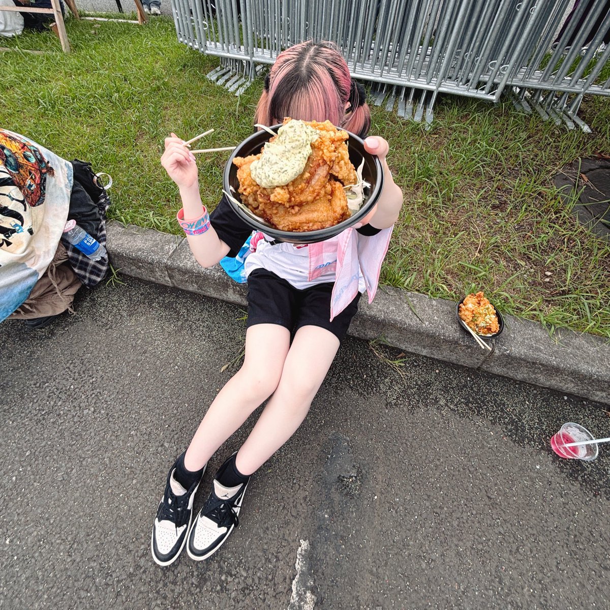 ライブ友達いないので仲良くしてくれる子ください、いいねください女の子‼️😭
 #邦ロック好きな人とつながりたい