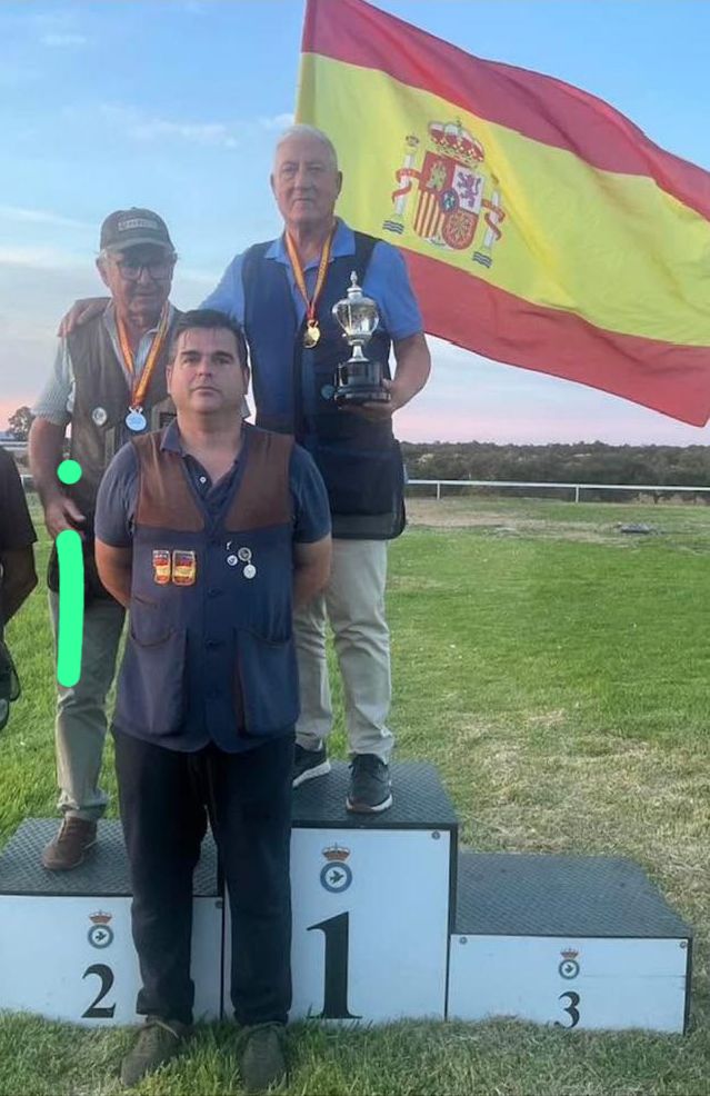 Tres grandes amigos de la marca AYA quiénes son? #ayamarcaespaña #ayaaguirreyaranzabal #ayawillneversurender #ayanoserinde