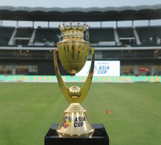 DDNewsGujarati's tweet photo. #AsiaCupT20
આજે મહત્વપૂર્ણ મુકાબલો
આજે ગ્રુપ Bમાં અફઘાનિસ્તાન શ્રીલંકા સામે ટકરાશે
મેચ અબુ ધાબીમાં ભારતીય સમય મુજબ રાત્રે 8:00 વાગ્યે શરૂ થશે
સુપર-4માં સ્થાન મેળવવા માટે અફઘાનિસ્તાને આ મેચ જીતવી જરૂરી
#AFGvsSRI https://t.co/DlyFFJcpqw