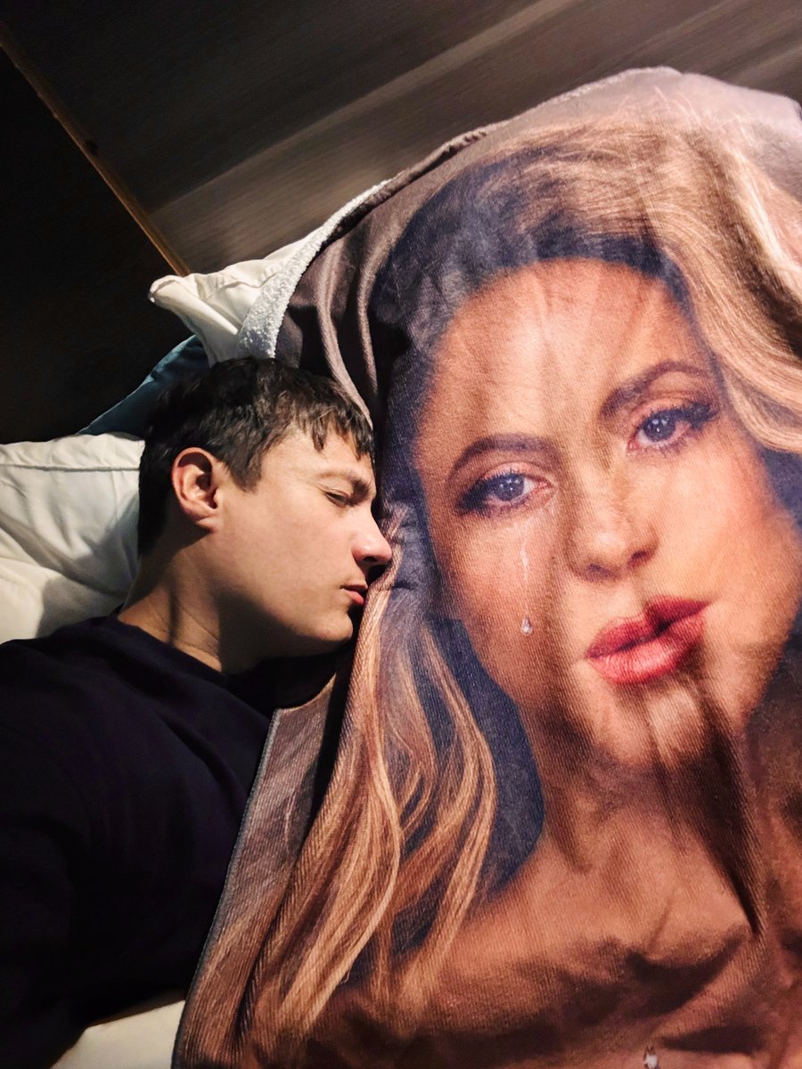 a dormir, que mañana veremos de nuevo a <a href="/shakira/">Shakira</a> en el #LMYNLWorldTour en CDMX