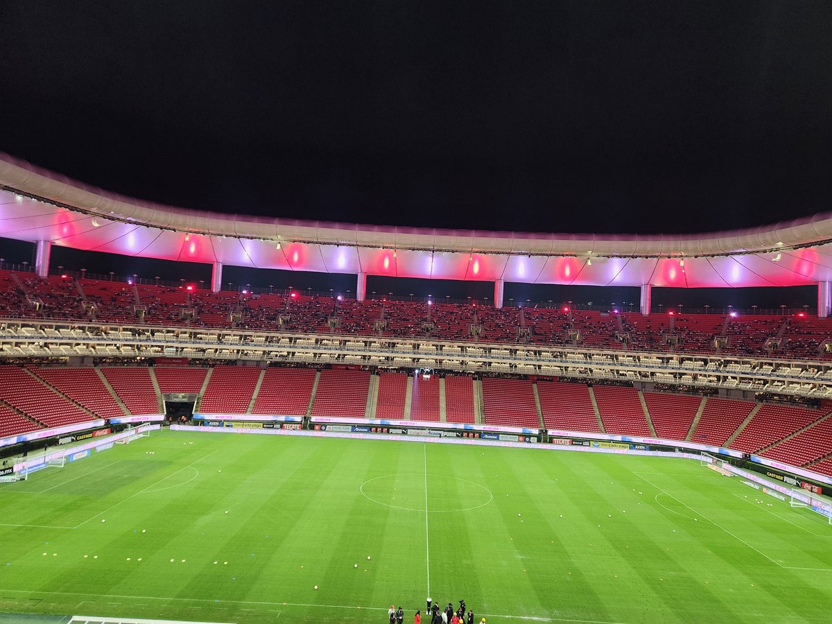 Chulada de cancha… 

<a href="/Jesus_Bernal/">Jesús Bernal</a> FYI 🤡