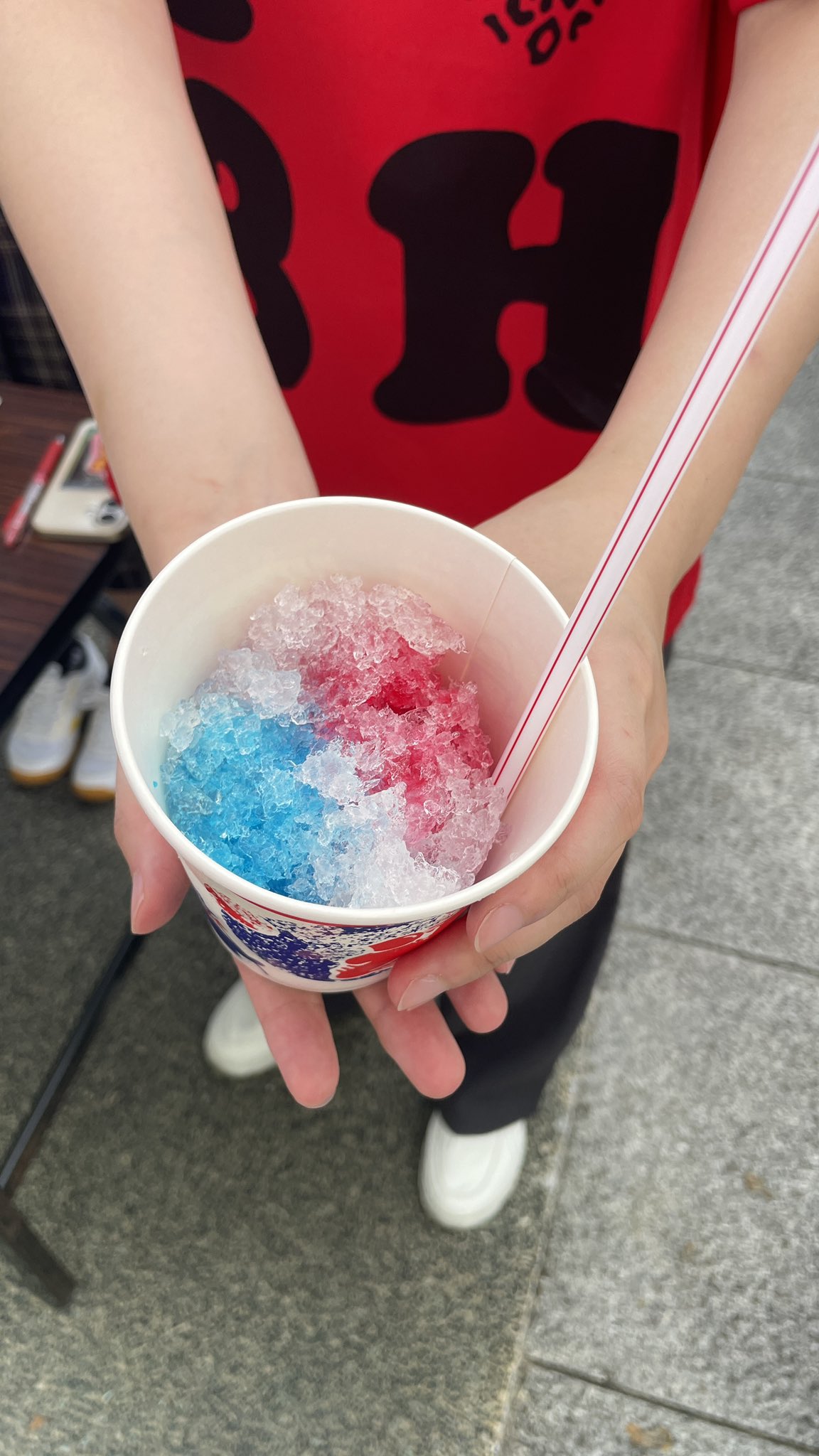 【ビック】かき氷ウアモウ　ブルーハワイ&いちご ビック】かき氷ウアモウ ブルーハワイ&いちご 2025年7月3日（木