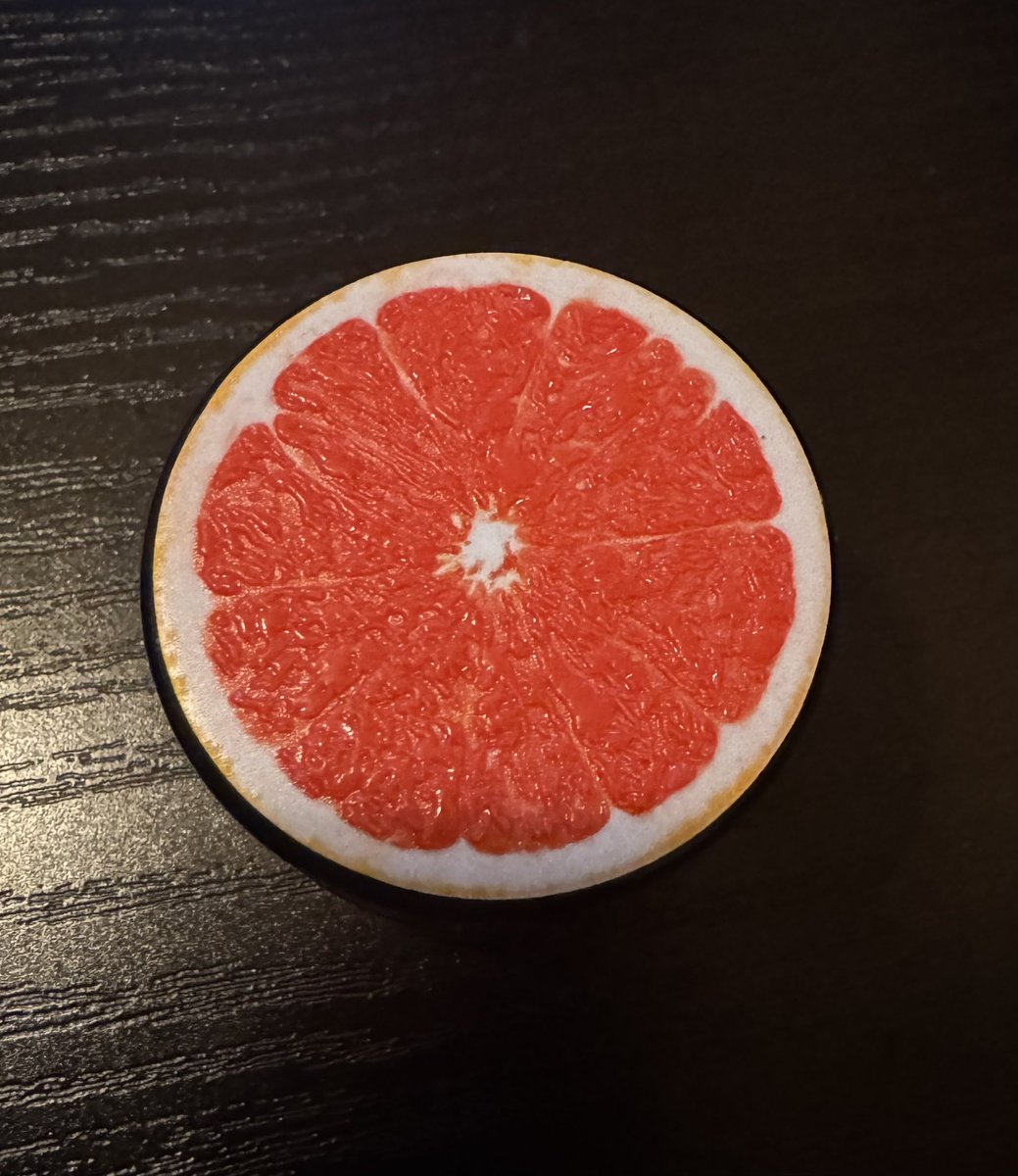 nuggnotes's tweet photo. 🍊🪣 #NoFlash https://t.co/Zed5GPueCp