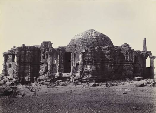 RantStormmm's tweet photo. Forgotten genocides of Hindus.
🧵 Episode 1: Mahmud of Ghazni (11th century)

Read the entire thread. 

In 1026 CE, Mahmud of Ghazni attacked Somnath.
~50,000 Hindus were massacred.
The temple was looted & destroyed.

But Somnath was rebuilt, not once, but 17 times.

A story of devastation, faith & resilience.
#ForgottenGenocides