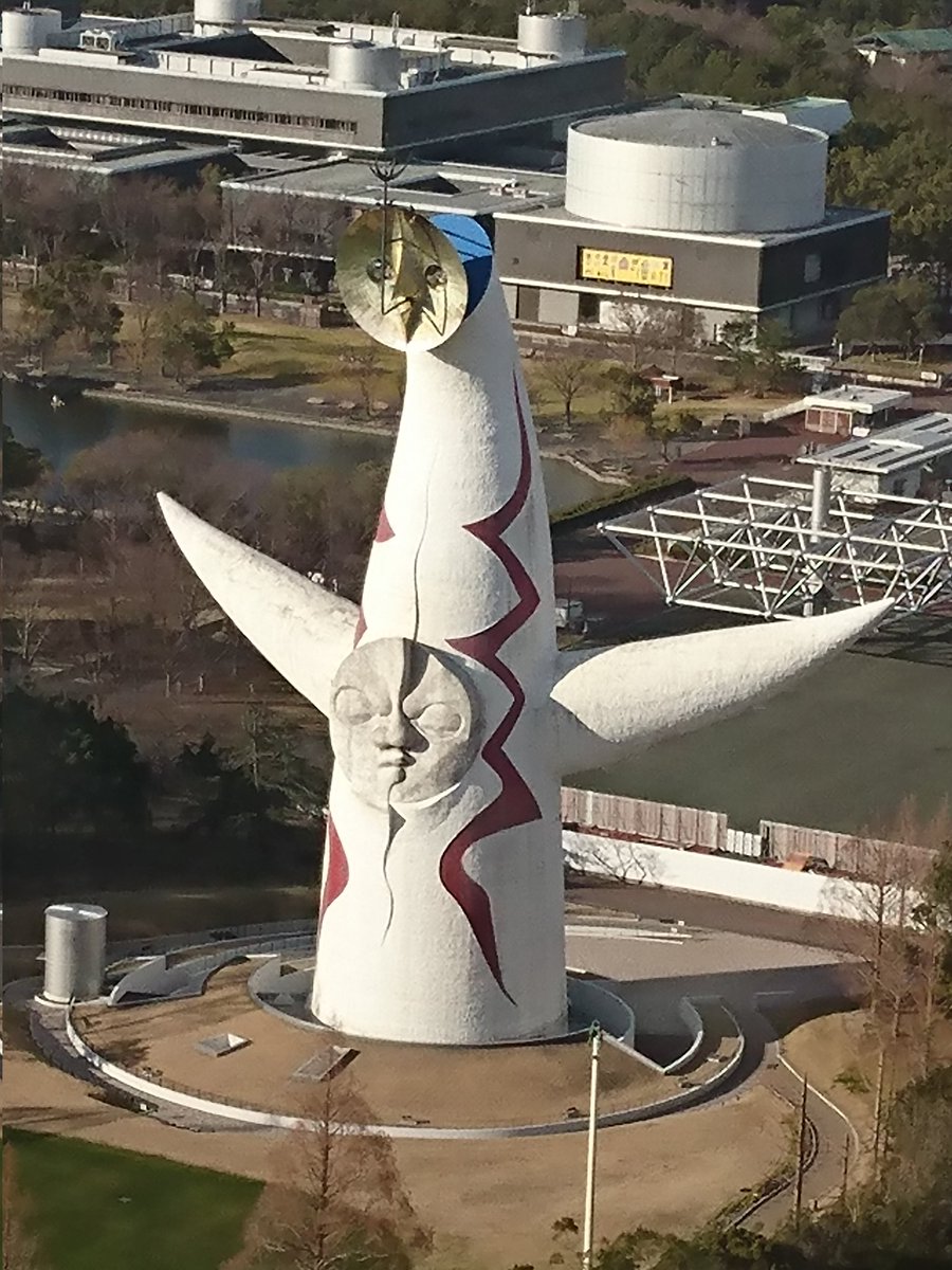 BBLUE1986's tweet photo. 太陽の塔

#くにまる https://t.co/iGFuwMGDMN