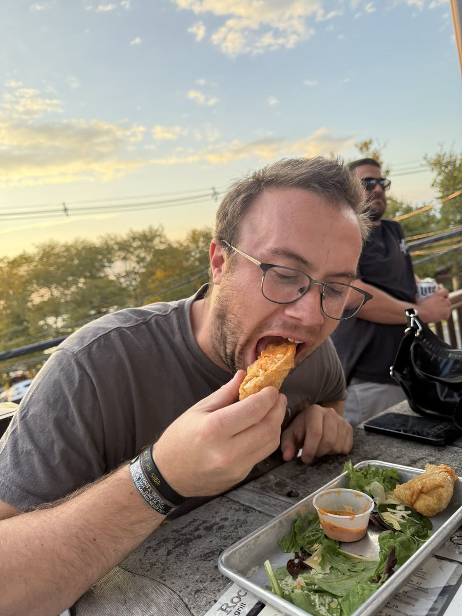 New profile pic goes hard 😂