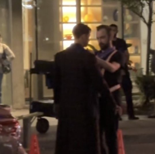 loustatsx's tweet image. ohhhh so #maybe they’re dressed up as death/the grim reaper and using real scythes. death/vampirism….. #iwtvspoilers