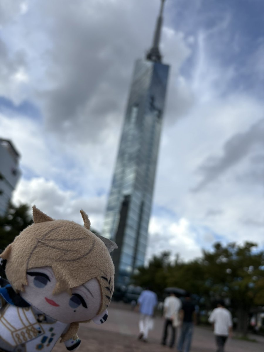s4ka7's tweet photo. 福岡タワーと叶さん(ときどきのわ)
 #にじぱぺっとが見られるタグ https://t.co/km2tnXMd4g