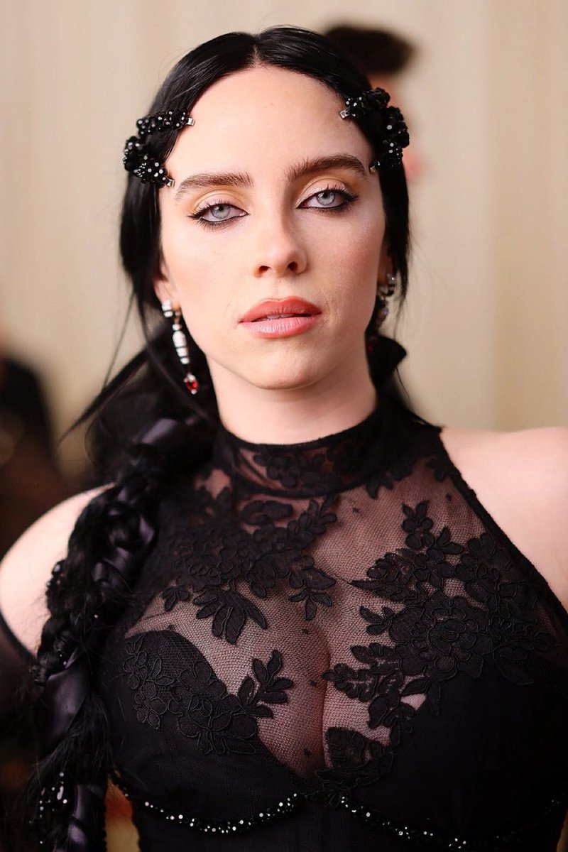 billie eilish source tweet media