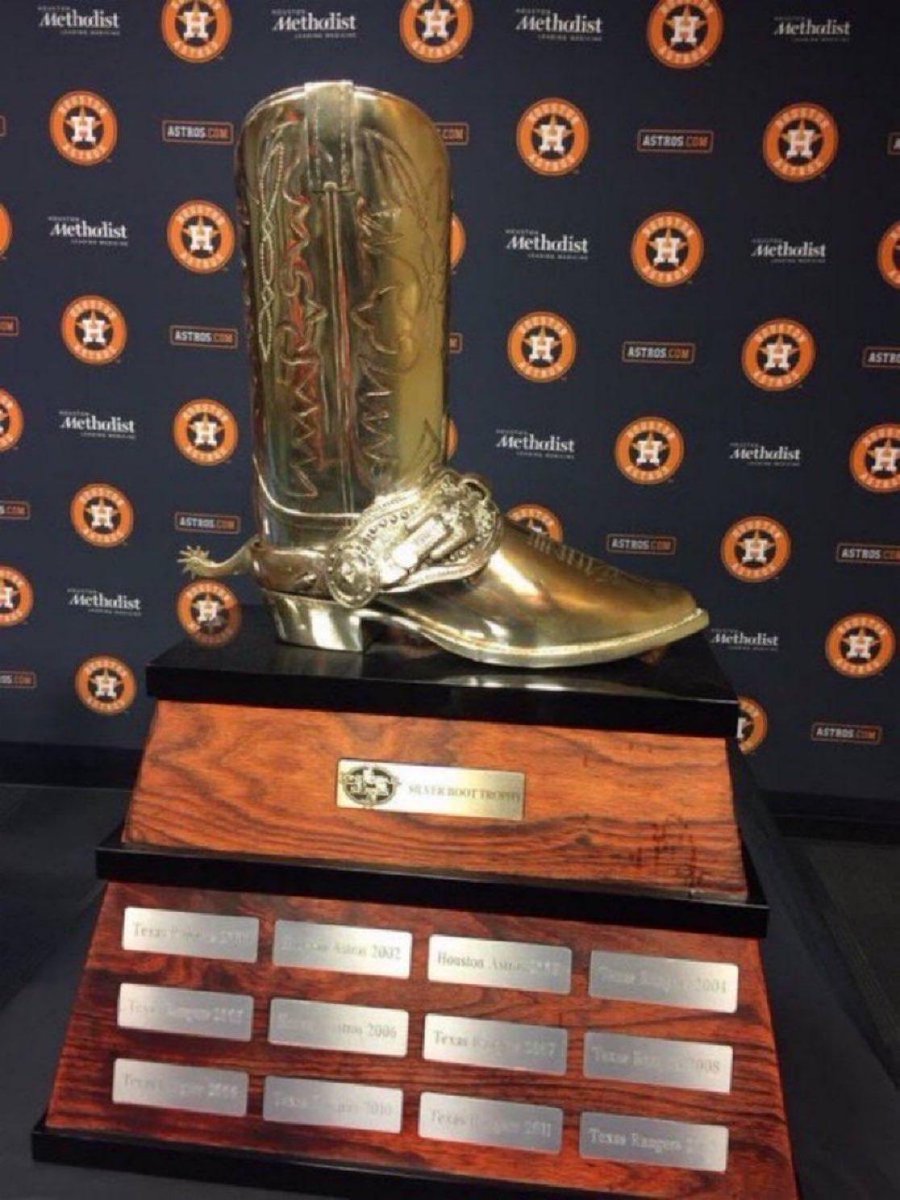 SPFCTexas's tweet image. #Astros #SilverBoot 🧹🧹🧹🧹🧹🧹🧹🧹🧹🧹