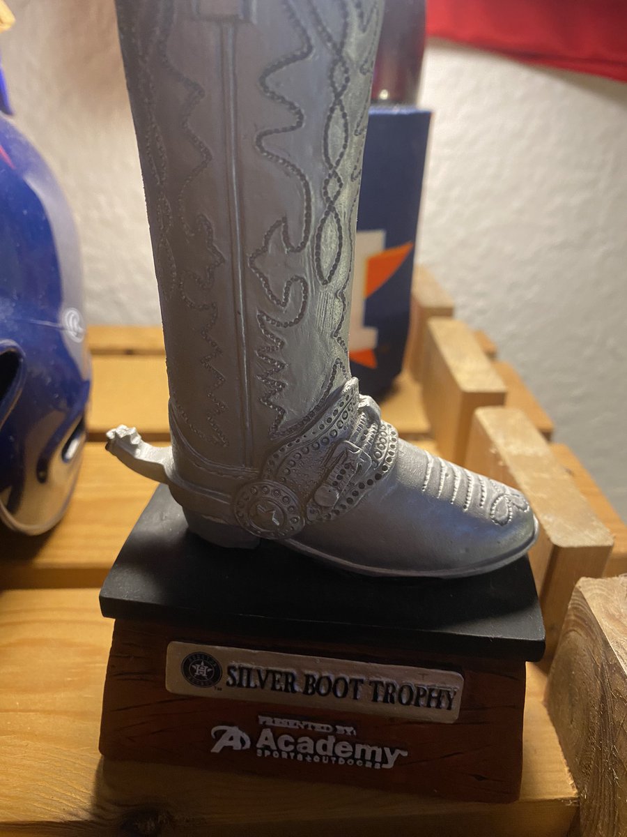 DanishSportsNut's tweet image. THE SILVER BOOT STAYS IN HOUSTON, AGAIN!!!⭐️⭐️⭐️⭐️⭐️⭐️⭐️⭐️⭐️
#Astros #LoneStarSeries #SilverBoot #Texas