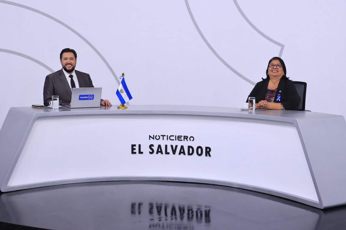 ¡Agradecemos tu sintonía en #LaEntrevista🇸🇻!

Hoy, <a href="/armandogodoy/">Armando Godoy</a> conversó con la especialista en meteorología aeronáutica y marítima, <a href="/SandraYaniraSV/">Sandra Martínez 🌿</a>.