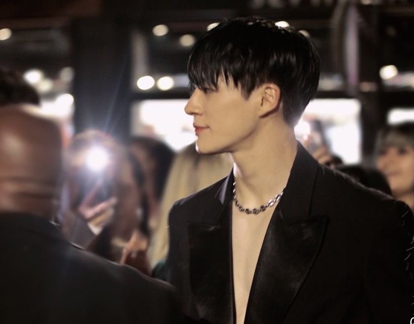 'Oh, hello prince'                 'hai, princess'