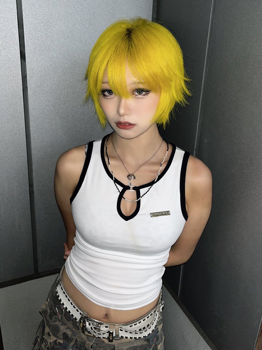 Ru2cha5_'s tweet photo. 伸ばす等は無理でしたのでブリーチして切りました https://t.co/yLnqOJXuZO