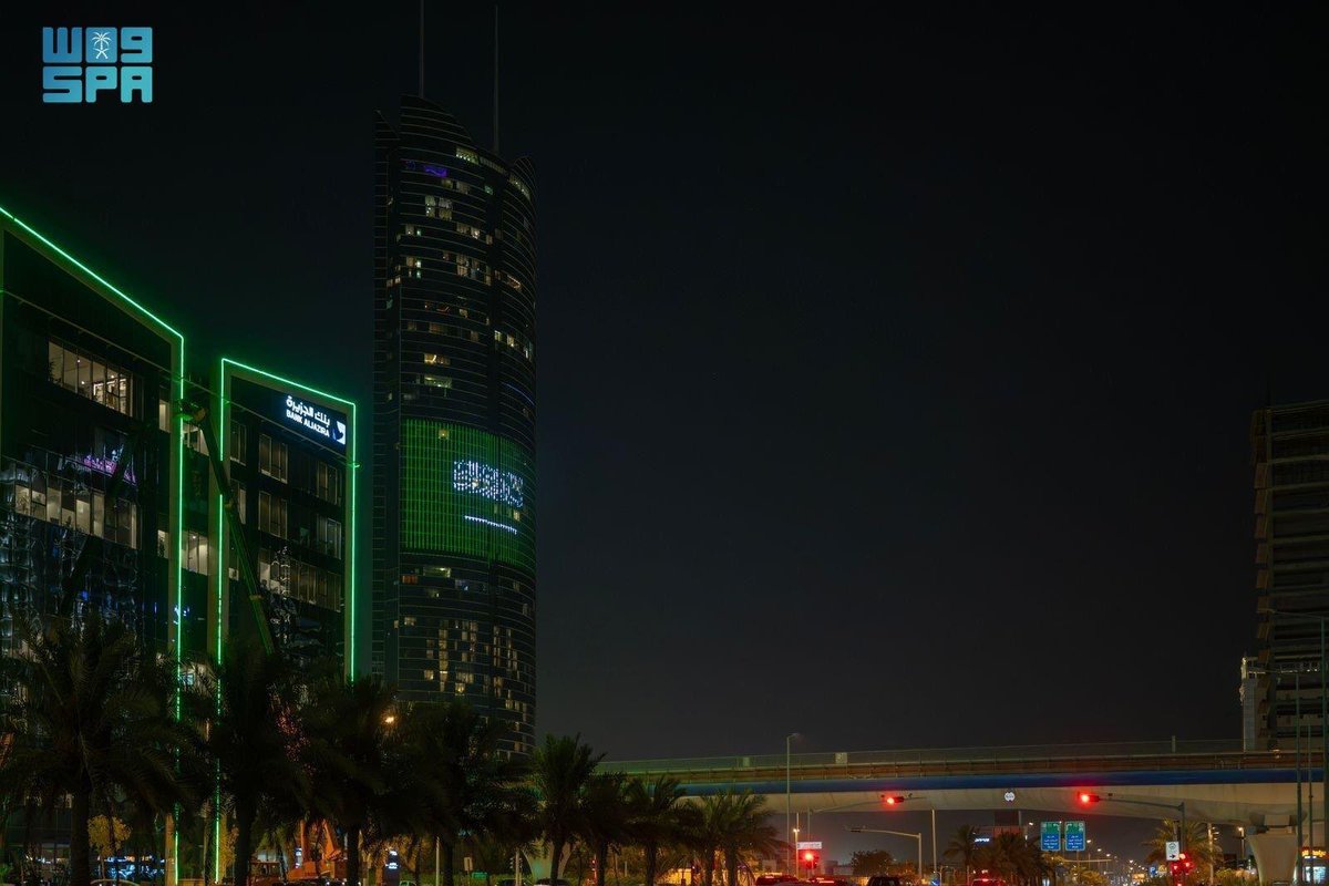 🇸🇦🇵🇰 Skylines across the Kingdom are lit with the flags of Saudi Arabia and Pakistan, marking the signing of the Joint Strategic Defense Agreement between the two nations.