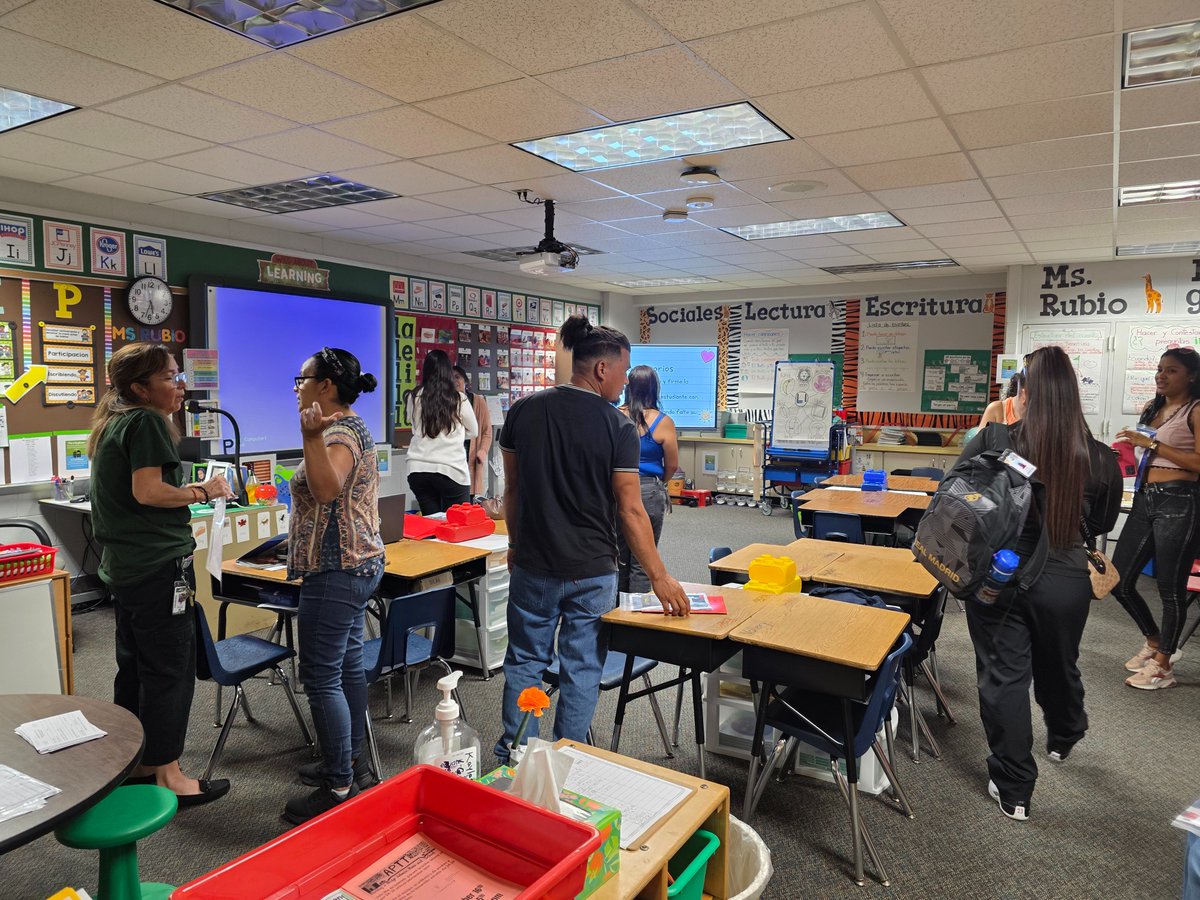 Youens_Gators's tweet photo. We had a great turn our for our first APTT meeting of the year! Thank you parents and teachers for making our APTT meeting a great event! #parentteacherteam #parentsupport @AliefISD #growingourgators #wildaboutlearning @Ruth_Kacz https://t.co/FtbsbzM5BH