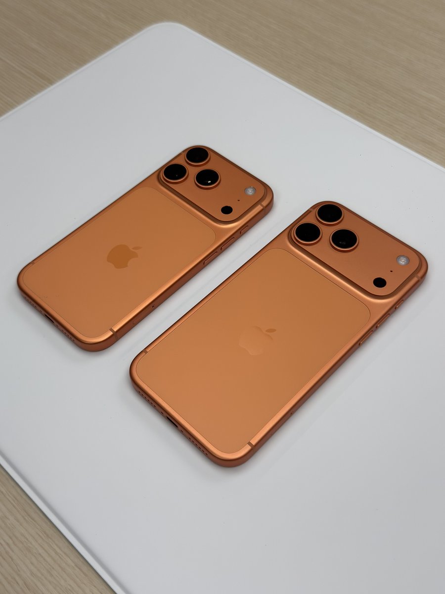 สีส้ม Cosmic Orange 🍊 — iPhone 17 Pro Max
สวยกว่าที่คิด แสบตามาก55555555