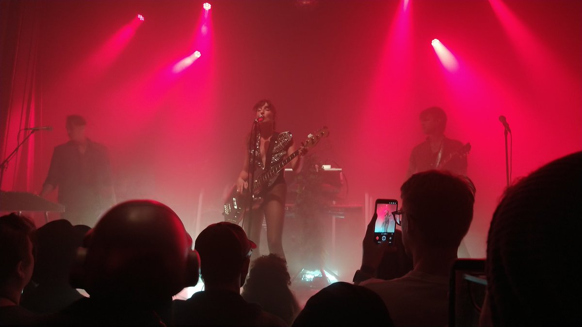 spartytoon's tweet image. Photodump time! From the Sept 16th Portland TWRP show. First off, Los Angeles Power Disco. I TOLD YOU THERE WAS A WIZARD! LAPD invited him on stage to dance with them!