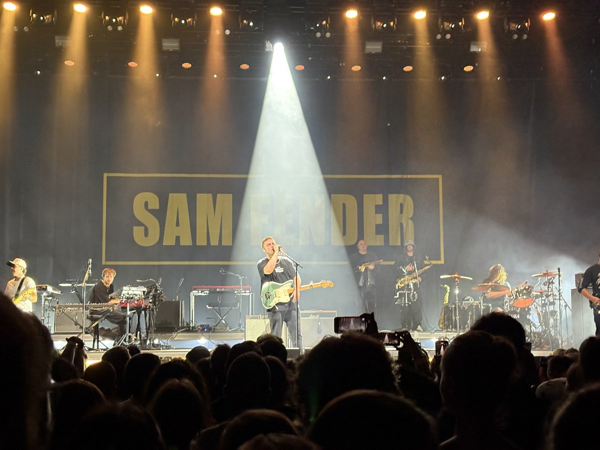James D. Boys (@jamesdboys) on Twitter photo Wow! <a href="/samfendermusic/">Sam Fender</a> was incredible tonight in Boston on the #PeopleWatchingTour Loud, joyous, incredible. Everything live music should be. Oh, and he announced a deluxe version of People Watching is on the way, in time for Xmas no doubt . Canny lad 😎 Wow! <a href="/samfendermusic/">Sam Fender</a> was incredible tonight in Boston on the #PeopleWatchingTour Loud, joyous, incredible. Everything live music should be. Oh, and he announced a deluxe version of People Watching is on the way, in time for Xmas no doubt . Canny lad 😎