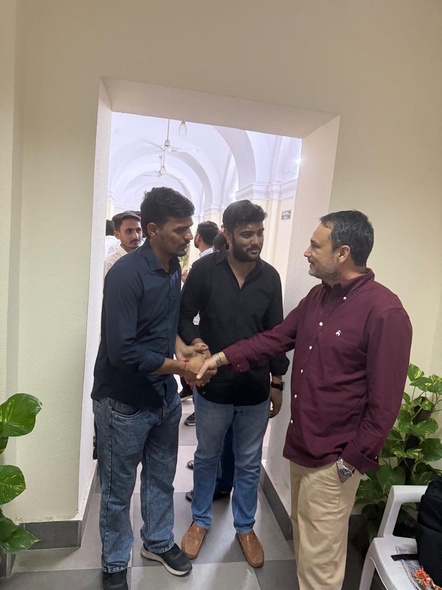 sitaramlamba's tweet image. कल दिल्ली में राजस्थान से दिल्ली विश्वविद्यालय चुनाव में आए छात्र नेताओं से मुलाक़ात हुई !