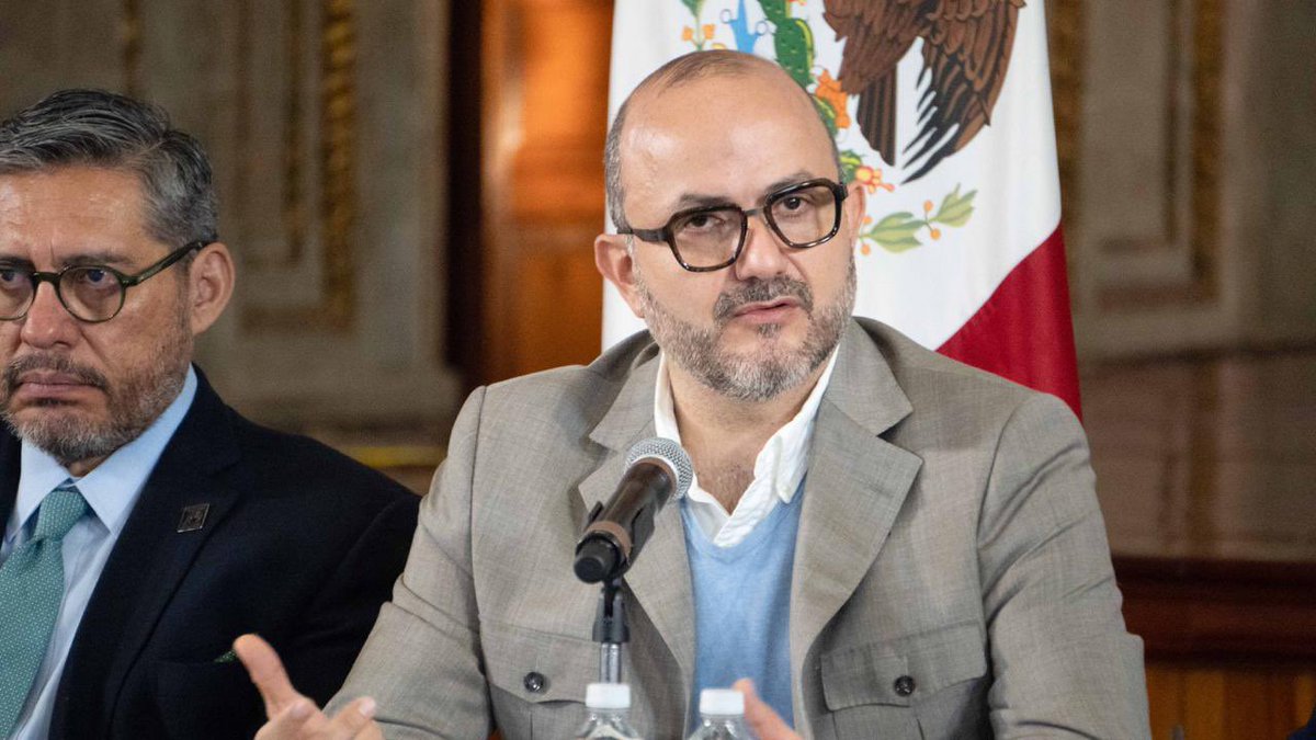 rvillanueval's tweet photo. Hoy instalamos la Comisión Nacional de Aprendizaje a lo Largo de la Vida, un esfuerzo colectivo que busca acompañar a las y los estudiantes en cada etapa de su vida con formación pertinente, flexible y humana.

Porque no se trata solo de dar cursos, sino también, de abrir un nuevo horizonte donde la educación superior sea permanente, sea útil, cercana y con sentido social.
Gracias a todas las instituciones que se suman con entusiasmo y por abonar a que la Universidad sea un lugar al que siempre se pueda volver.