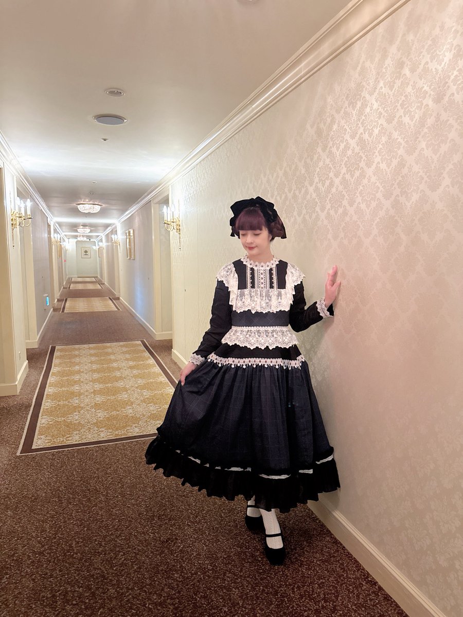 Y*a様 AKIKO AOKI litmus限定ワンピース Y*a様 AKIKO AOKI litmus限定ワンピース - メルカリ