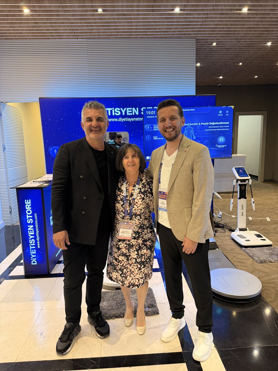 Yeni nesil vücut analiz teknolojilerimizi sergilediğimiz standımızda bizleri yalnız bırakmayan, alanımızın değerli isimleri *Prof. Dr. Muazzez Garipağaoğlu* ve *Prof. Dr. Murat Baş* hocalarımıza gönülden teşekkür ederiz.  

#biabody #diyetisyen #GymLife #Pilates #dyt #fizyoterapi