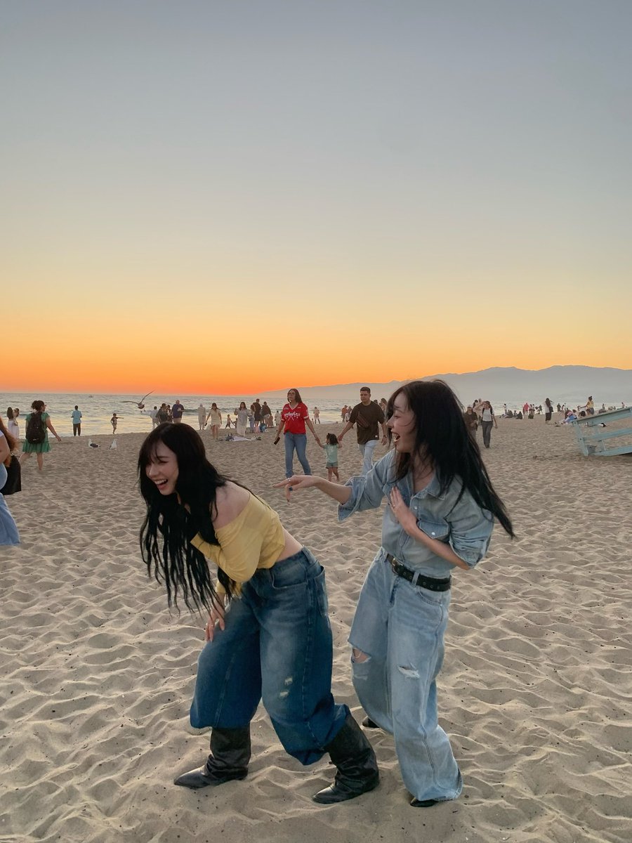 아이돌 kaㄹl나랑 winㅌㅓ가 아니라
그냥 커플 지맨쟝 같잖아...
마음이 너무너무 좋다 힘들다