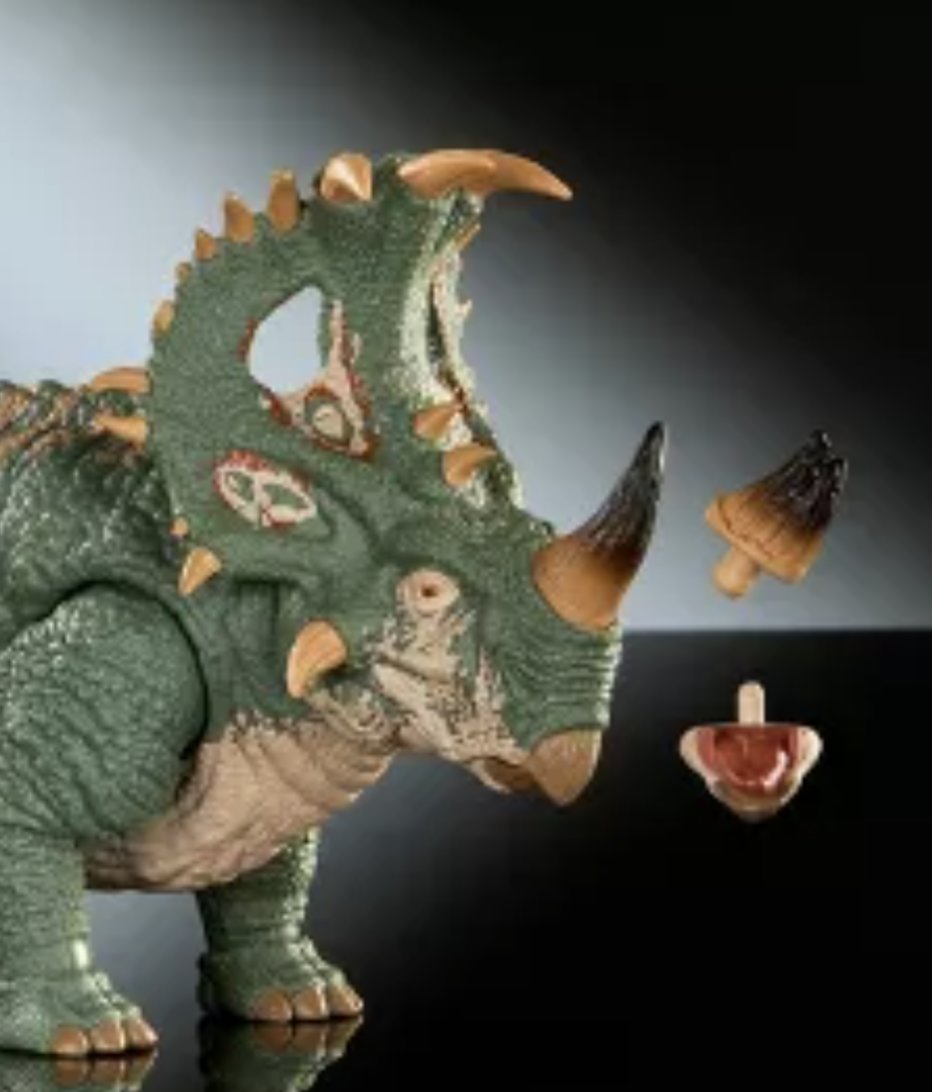 Achillobator_G's tweet image. After the recent reveal of Mattel&apos;s reveal of the Sinoceratops with swappable jaws, I&apos;ve realized this half-confirms the dryosaurus will have swappable jaws as well instead of an articulated jaw (1/2)
#JurassicWorld #Mattel #toys #dinosaurs #Figures