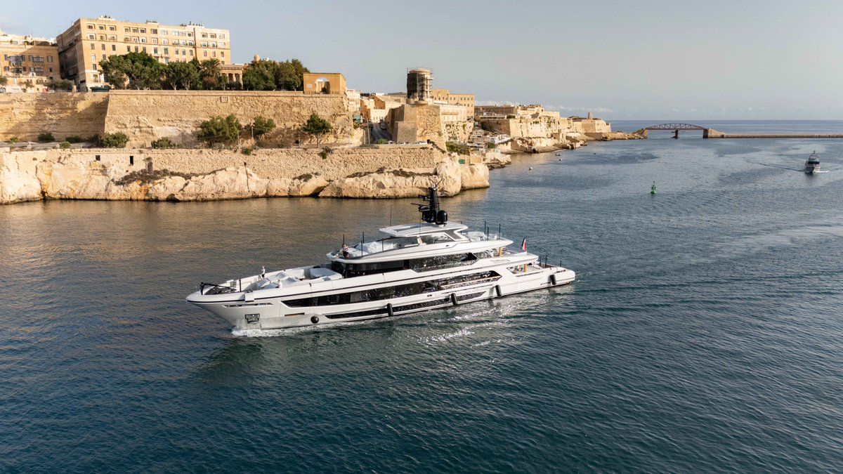 📷 PHOTO OF THE DAY: 52m Baglietto superyacht Awandra in Malta

The newly-delivered 52-metre superyacht Awandra, built by Baglietto in 2025, was seen earlier this month cruising here in Malta.

Part of the shipyard’s T52 series, Awandra takes her name from a blend of the family’s