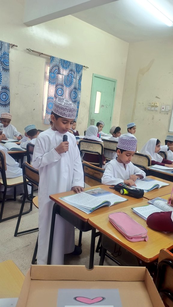 SamiyaSaif3's tweet photo. حضور زيارة إشرافية
يوم الأربعاء بتاريخ ١٧سبتمبر
مع المبدعة أ.رجاءالحديدية
حيث تنوعت الحصة بعرض فيدوهات وتنوع الاستراتيجيات والتعلم الذاتي ... وغيرها
بارك الله جهودك معلمتي المبدعه https://t.co/miyR8CoQD4