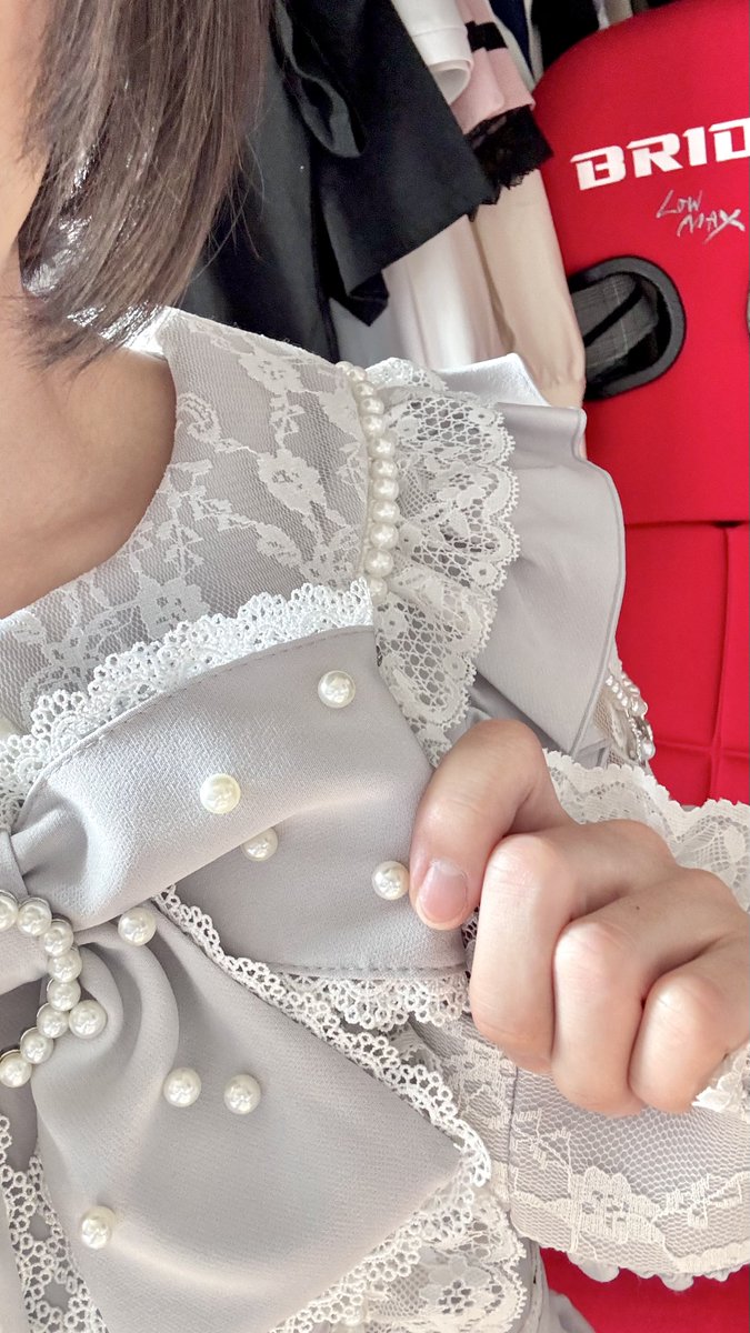 pan_garege's tweet photo. 次は白の地雷服に着替えて撮影📸 https://t.co/8nWuKwl8QT