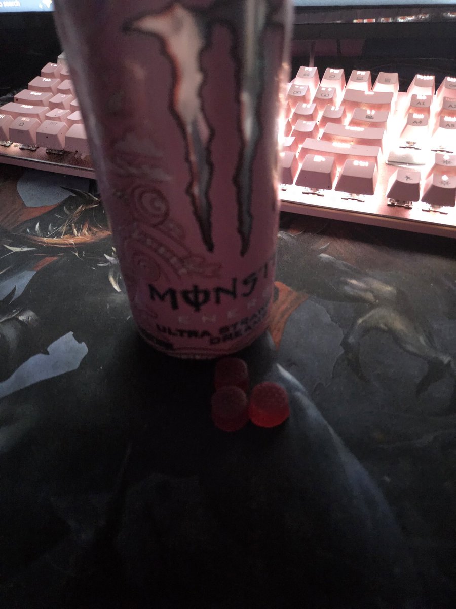_Zmbigrl_'s tweet photo. Ah yes the combo that never lets down https://t.co/3rNjzApcW1